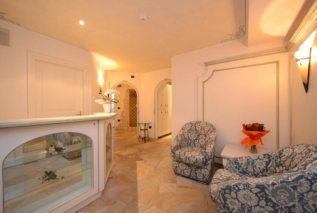 Residence Pez Gajard San Martino Di Castrozza Exterior photo